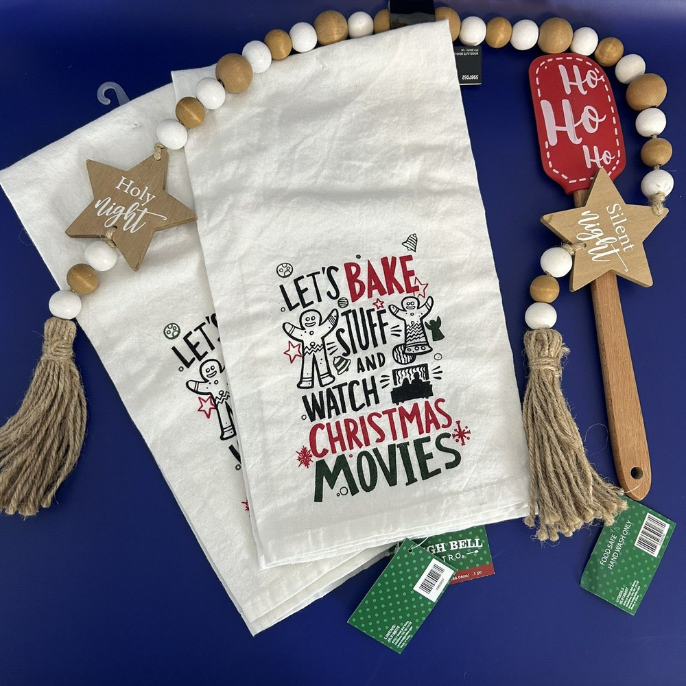 NWT 4 items: 2 Christmas Kitchen Tea Towels,‎ Spatula, Christmas Garland